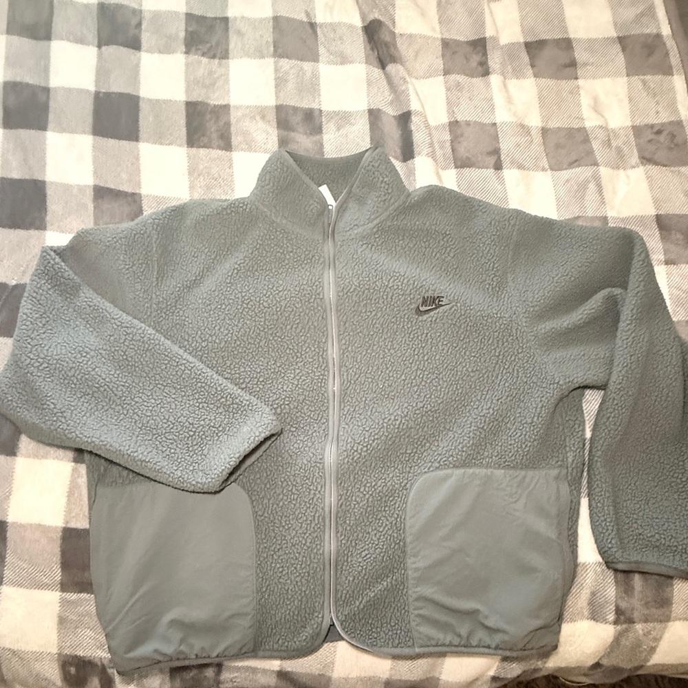 Nike Heather Gray Fleece Outerwear